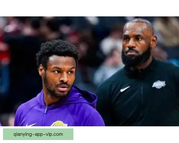 詹姆斯晒对步行者高光布朗尼同框画面震撼全场